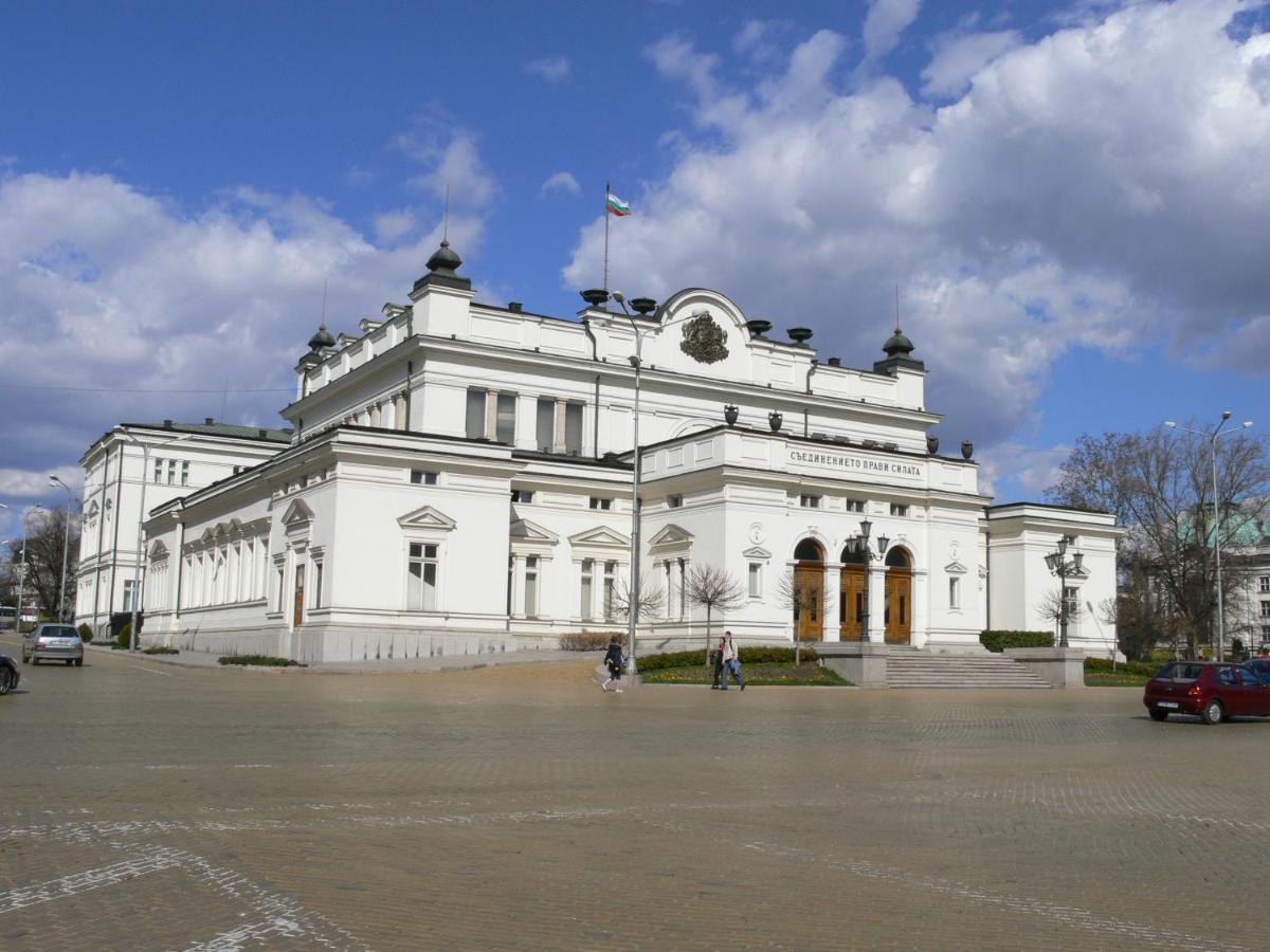 The Heart Of The City София Номер фото